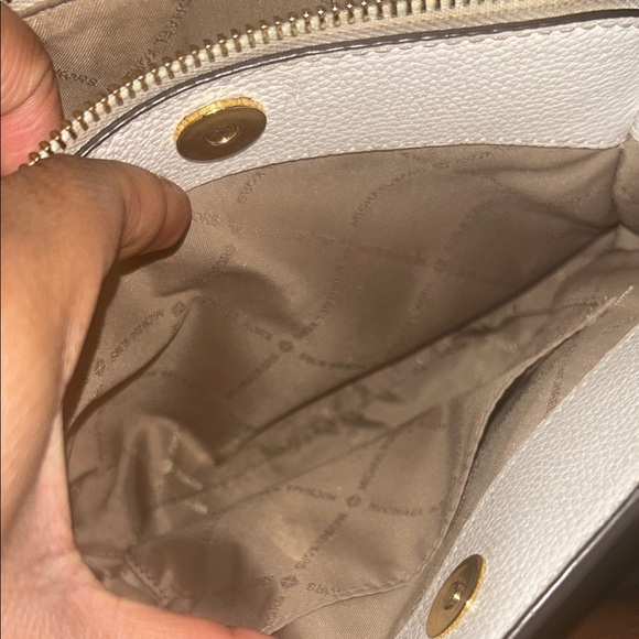 Michael Kors White Satchel - Picture 5 of 16